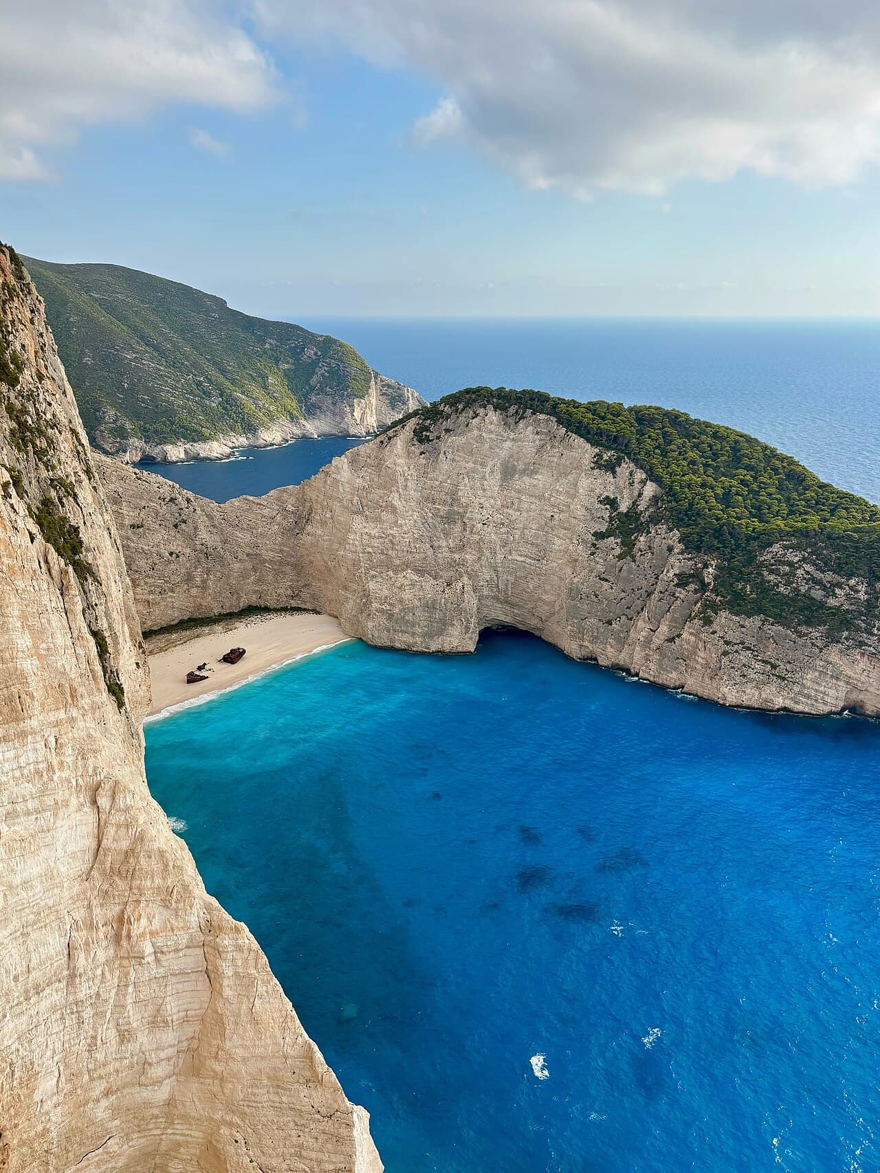 Navagio (Gemi Enkazı) Manzara Noktası